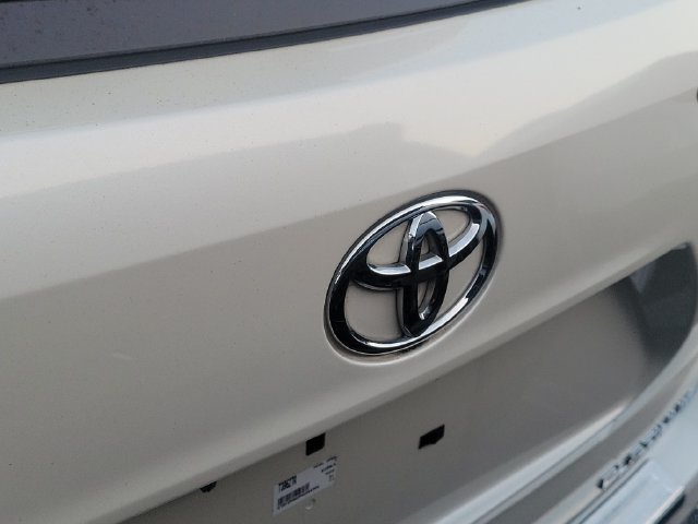 Used 2021 Toyota Highlander Platinum FWD image 7