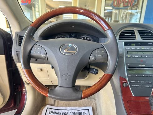 Used 2007 Lexus ES 350 w/ Premium Pkg image 16