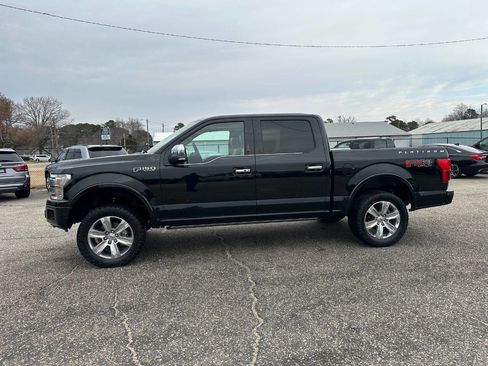 Used 2018 Ford F150 Platinum w/ Equipment Group 701A Luxury image 19