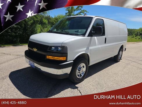 Used 2020 Chevrolet Express 3500 w/ Driver Convenience Package RWD image 1