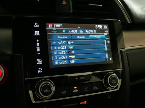 Used 2016 Honda Civic Touring image 22