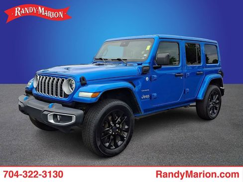 Used 2024 Jeep Wrangler Unlimited Sahara AWD/4WD image 1