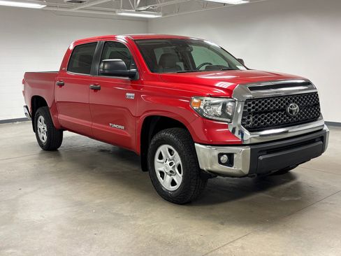Used 2020 Toyota Tundra SR5 w/ SR5 Leather Package image 5
