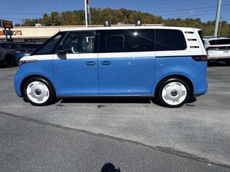 New 2025 Volkswagen ID. Buzz 1st Edition video 3