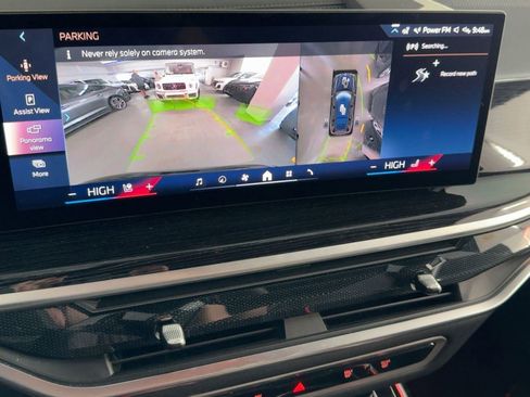 Used 2024 BMW X7 xDrive40i w/ Executive Package image 24