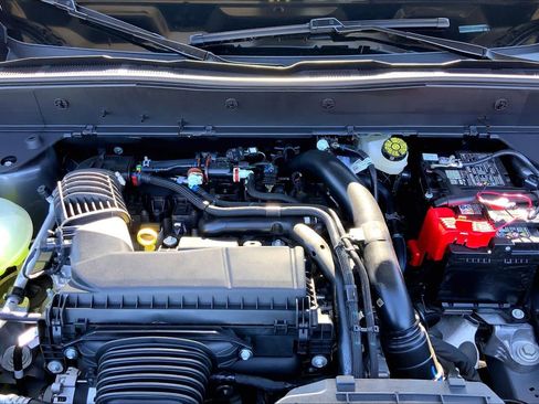 New 2025 Ford Bronco Sport Badlands image 16