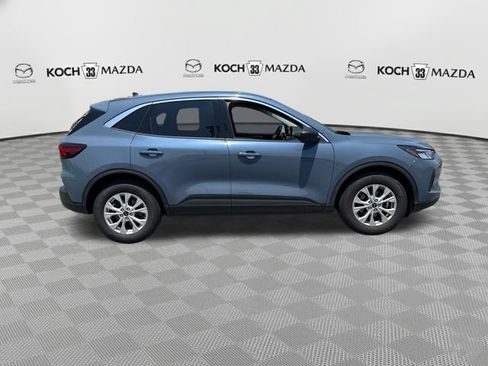 Used 2023 Ford Escape Active AWD/4WD image 8