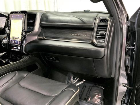 Used 2019 RAM 1500 Limited w/ Off Road Group image 16