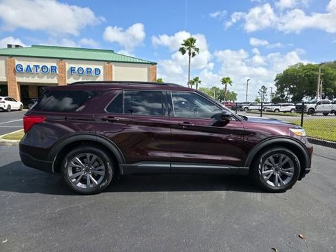 Used 2023 Ford Explorer XLT w/ Equipment Group 202A image 4
