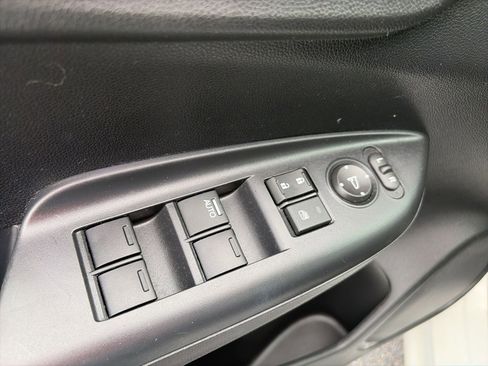 Used 2019 Honda Fit LX image 11