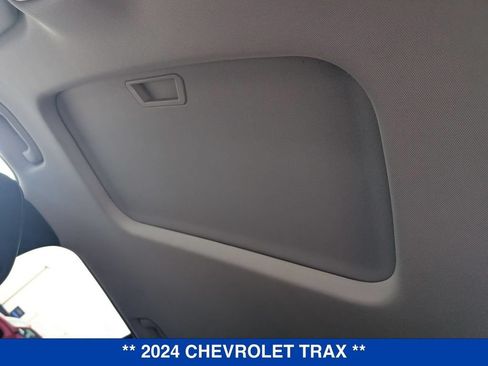 Used 2024 Chevrolet Trax ACTIV w/ Sunroof Package FWD image 16