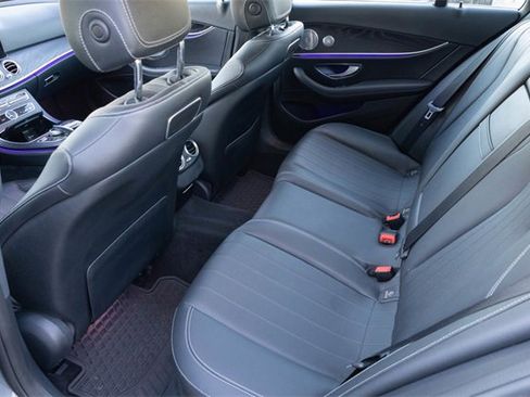 Used 2018 Mercedes-Benz E 300 E 300 image 17
