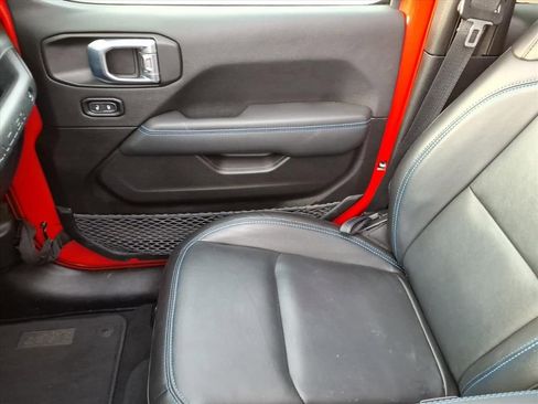 Used 2022 Jeep Wrangler Unlimited Rubicon 4xe w/ Cold Weather Group image 29