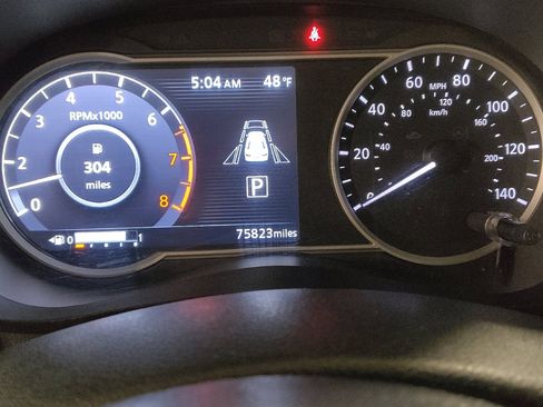 Used 2021 Nissan Versa SV image 23