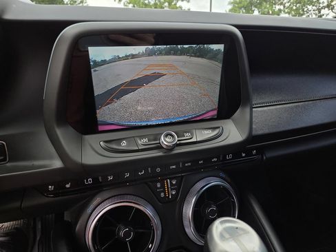 Used 2017 Chevrolet Camaro SS RWD image 13