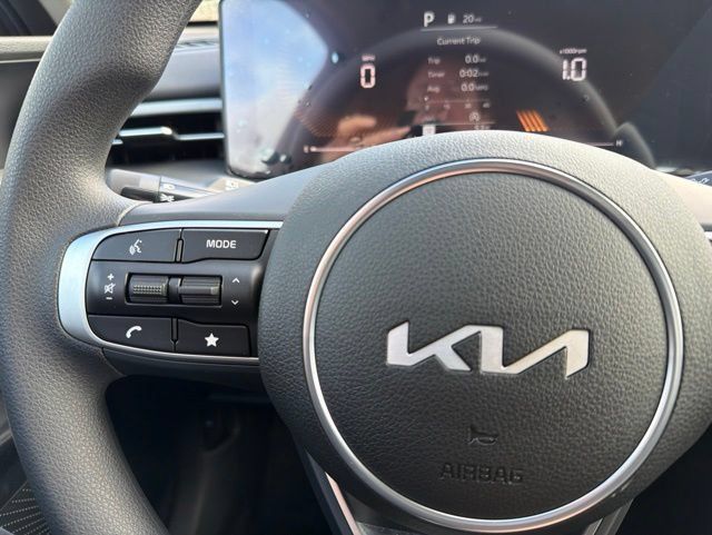 New 2026 Kia K5 LXS FWD image 22