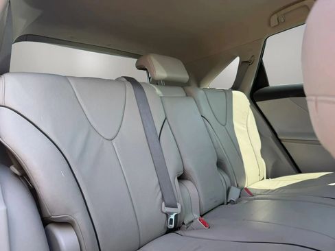 Used 2012 Toyota Venza XLE FWD image 18