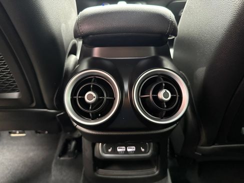Used 2023 Alfa Romeo Stelvio Sprint AWD/4WD image 55