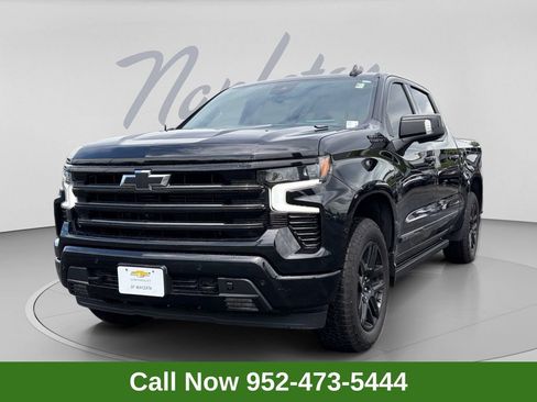 Used 2024 Chevrolet Silverado 1500 High Country w/ Midnight Edition AWD/4WD image 1