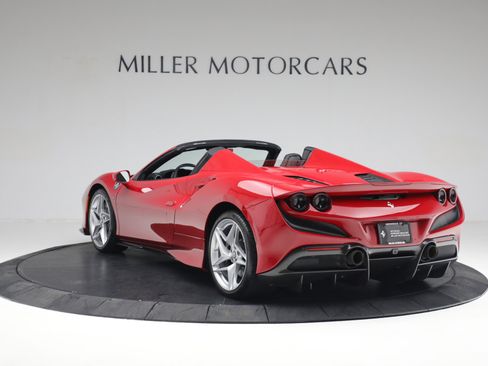 Certified 2021 Ferrari F8 Tributo image 6