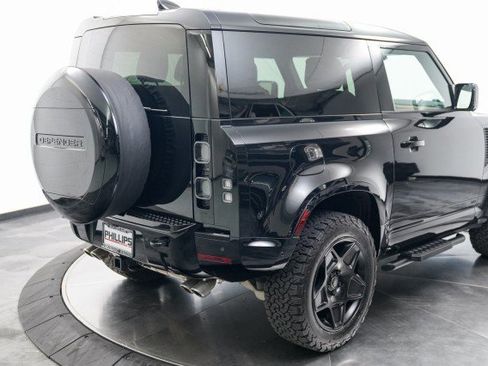 Used 2024 Land Rover Defender 90 V8 image 11