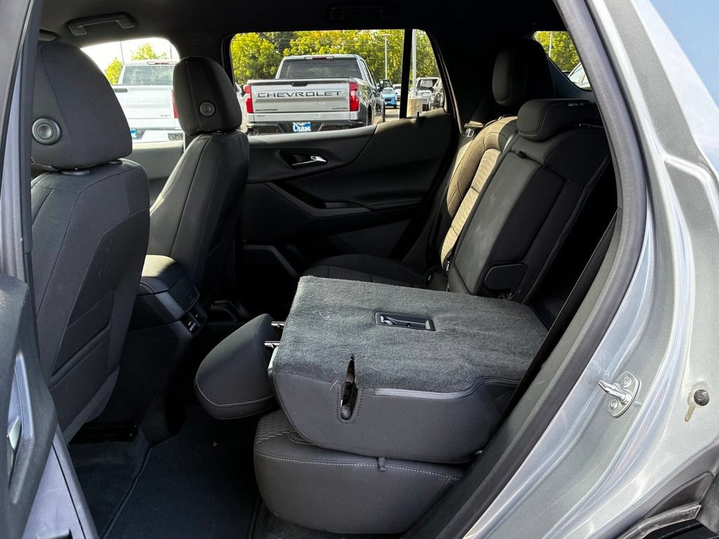 Used 2025 Chevrolet Equinox LT w/ Safety and Technology Package AWD/4WD image 26