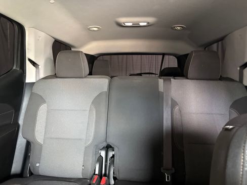 Used 2021 Chevrolet Traverse LS FWD image 22