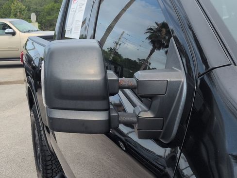 Used 2019 Nissan Titan PRO-4X w/ Pro-4x Convenience Package AWD/4WD image 11