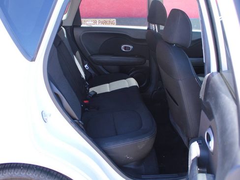 Used 2018 Kia Soul + FWD image 15