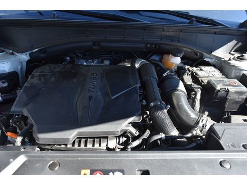 Used 2024 Hyundai Santa Fe Limited image 9