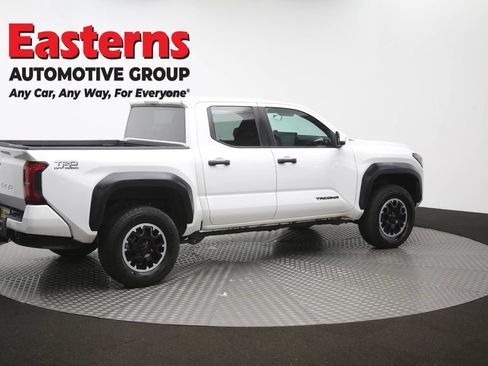 Used 2024 Toyota Tacoma TRD Off-Road AWD/4WD image 45