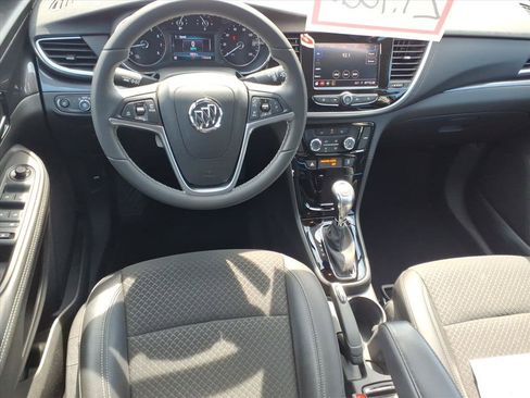 Certified 2022 Buick Encore Preferred image 9