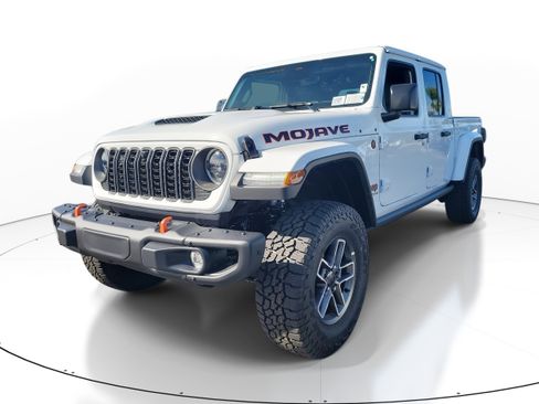 New 2026 Jeep Gladiator Mojave image 4