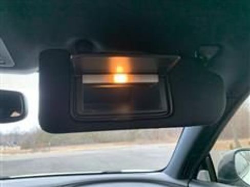 Used 2017 INFINITI Q60 2.0t w/ Premium Plus Package 2.0T image 39