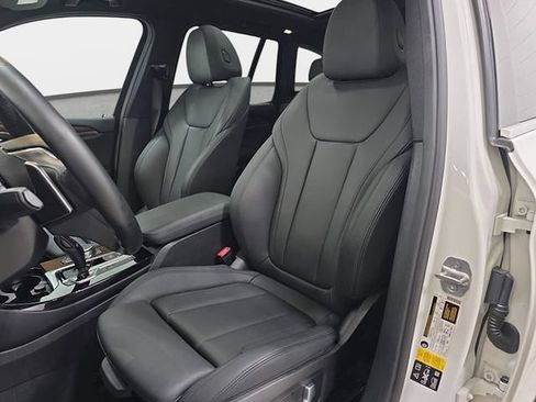 Used 2019 BMW X3 xDrive30i w/ Driving Assistance Package AWD/4WD image 12