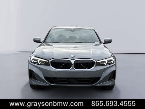 Used 2025 BMW 330i Sedan image 16
