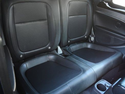 Used 2018 Volkswagen Beetle S image 28