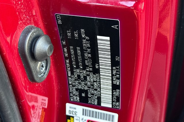 Certified 2023 Toyota Sienna Platinum AWD/4WD image 36
