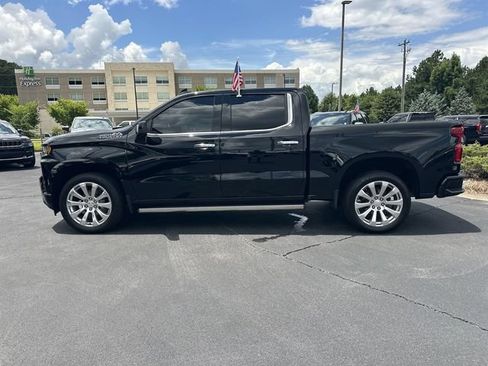 Used 2022 Chevrolet Silverado 1500 High Country w/ Technology Package AWD/4WD image 5