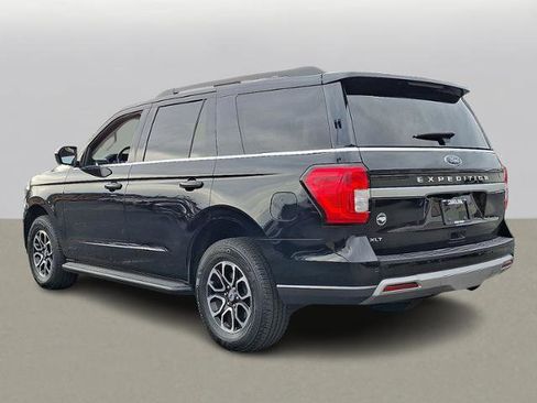 Used 2024 Ford Expedition XLT image 4