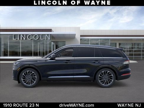 New 2026 Lincoln Aviator Reserve image 3