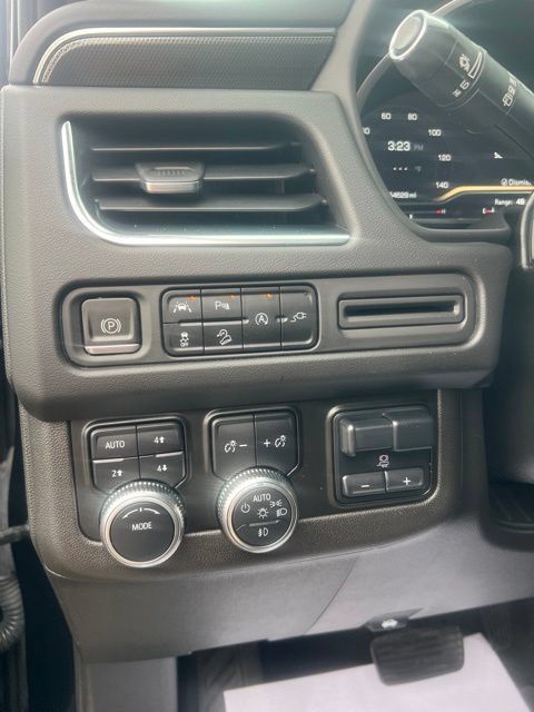 Used 2022 GMC Yukon AT4 w/ Max Trailering Package AWD/4WD image 29