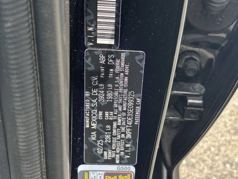 Used 2025 Kia K4 FWD image 29