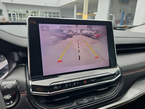 Used 2022 Jeep Compass Trailhawk image 20