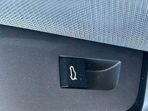 New 2026 BMW X3 xDrive30 w/ Premium Package image 16