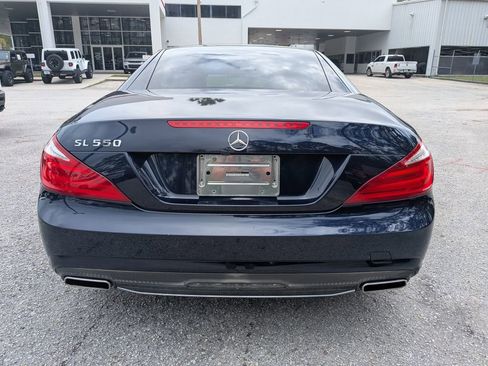 Used 2013 Mercedes-Benz SL 550 image 4