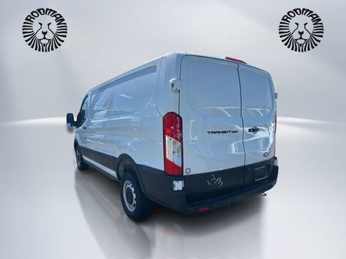 New 2026 Ford Transit 250 Low Roof RWD image 9