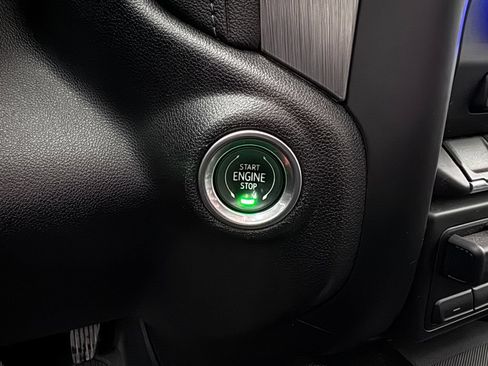 Used 2022 GMC Sierra 2500 Denali AWD/4WD image 24