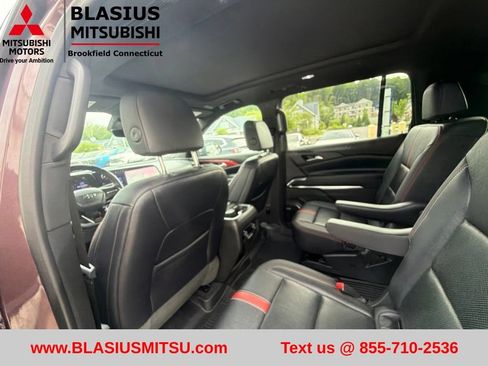 Used 2025 Chevrolet Traverse RS w/ LPO, Floor Liner Package AWD/4WD image 65