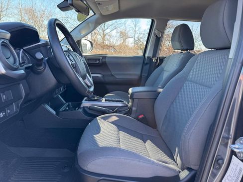 Used 2023 Toyota Tacoma SR5 image 17